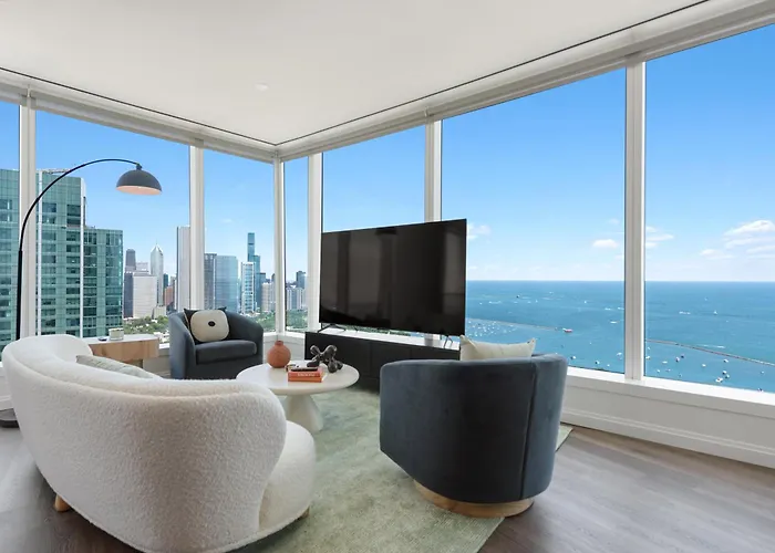 Lux Apts With Views And Amenities *