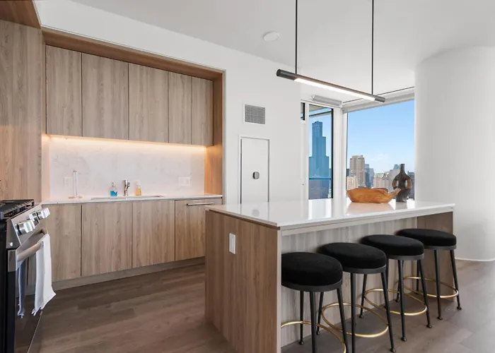Apartment Lux Apts With Views And Amenities