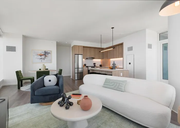 Lux Apts With Views And Amenities *