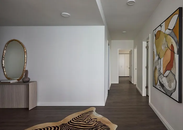 Lux Apts With Views And Amenities *