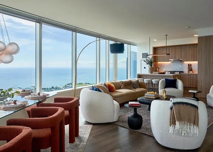 Lux Apts With Views And Amenities * Chicago