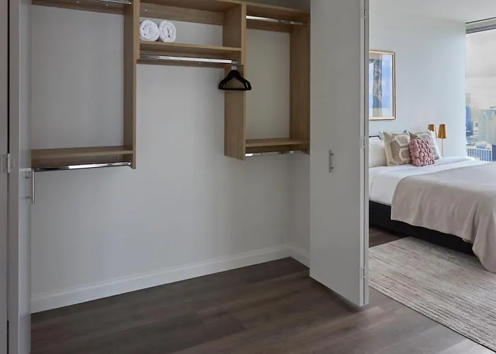Lux Apts With Views And Amenities * Chicago
