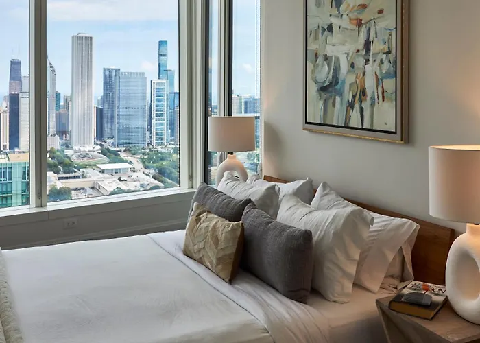 Lux Apts With Views And Amenities Apartment *