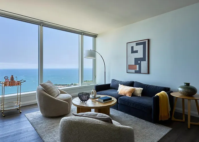 Apartment Lux Apts With Views And Amenities