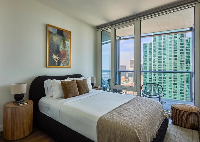 Lux Apts With Views And Amenities *