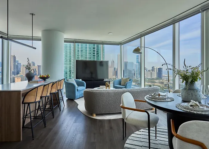 Lux Apts With Views And Amenities *