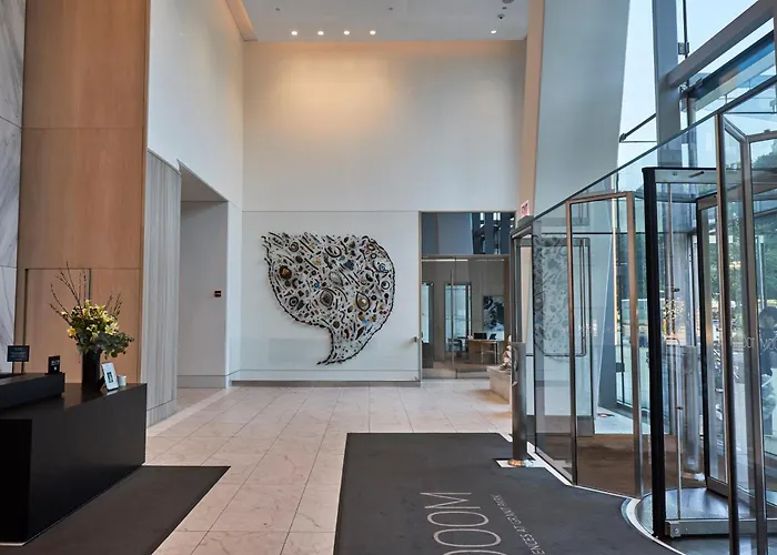 Lux Apts With Views And Amenities